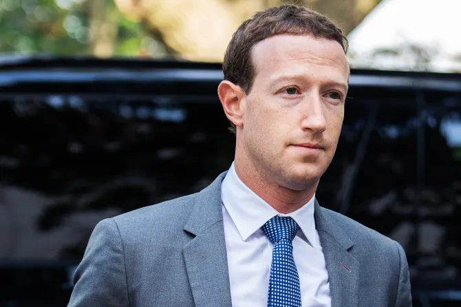 Billionaires building doomsday bunkers