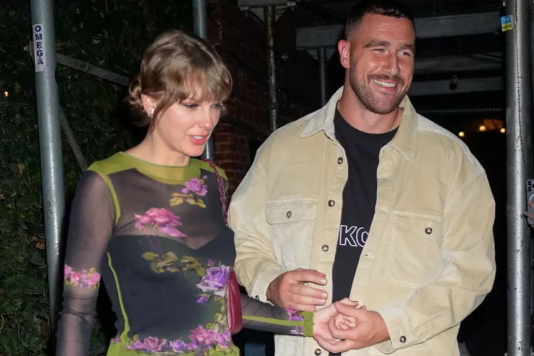 how did taylor swift meet travis kelce